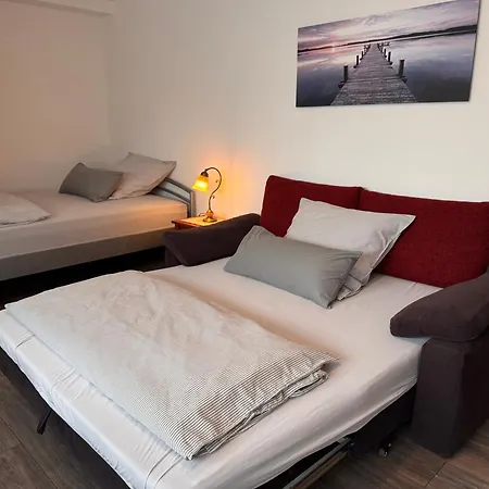 Gemuetliches In Ruhiger Und Zentrumsnaher Lage In Apartment